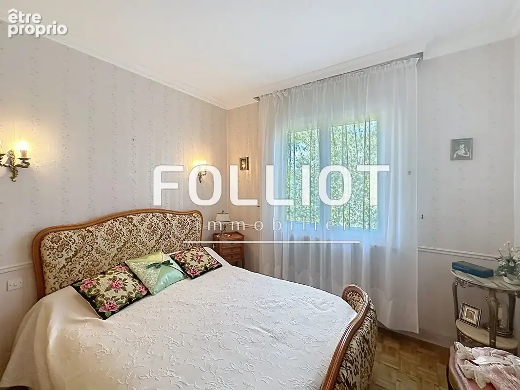 Maison spacieuse de 7 pièces à vendre à Jullouville - photo 6