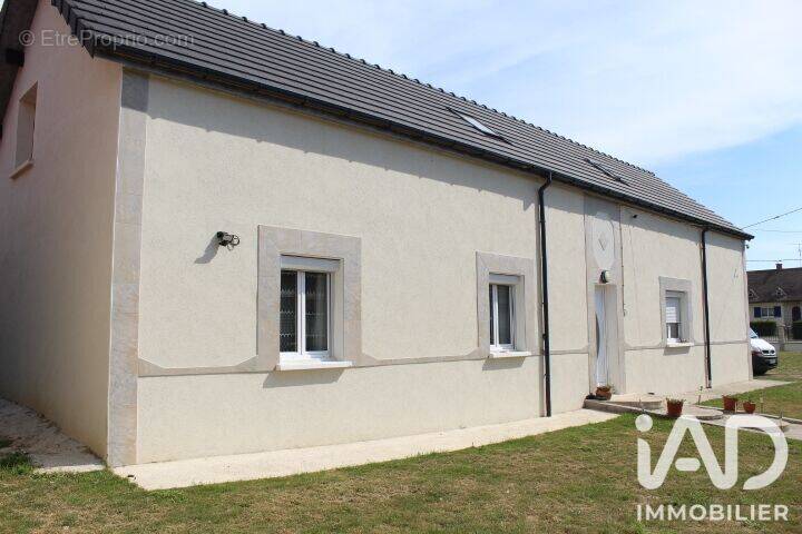 Photo 1 - Maison à LA FERE
