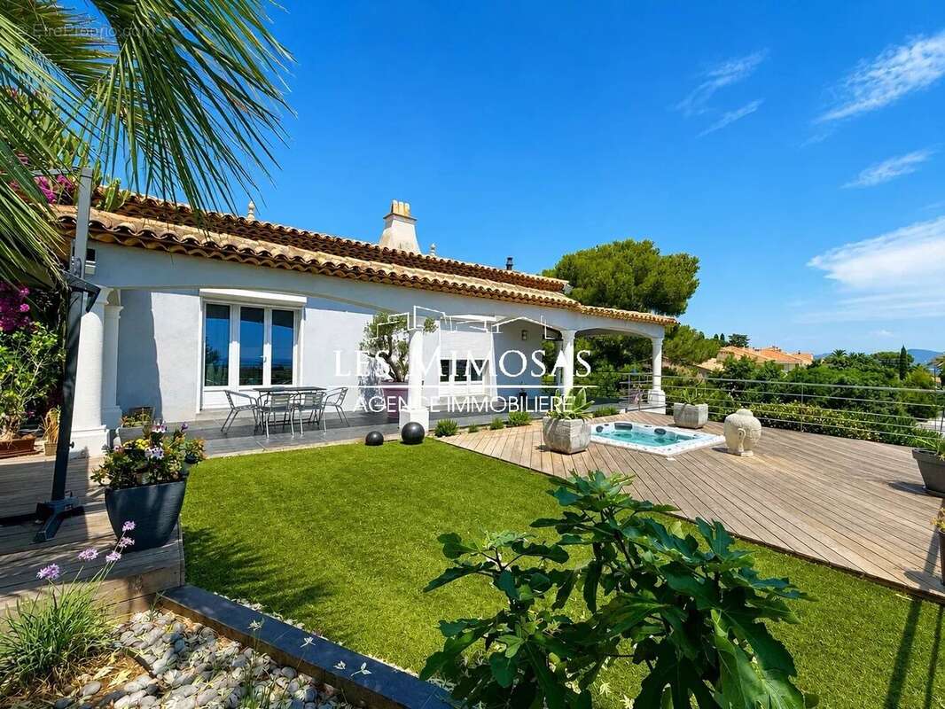 Maison à FREJUS