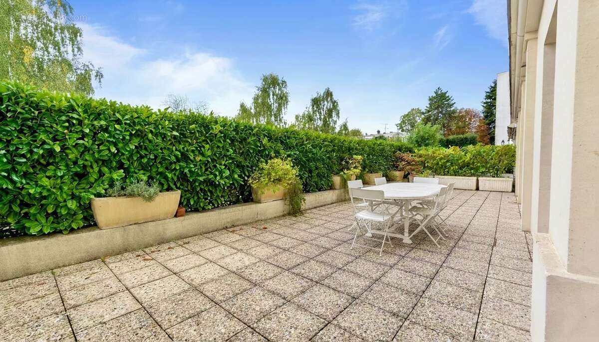 Appartement à GARCHES