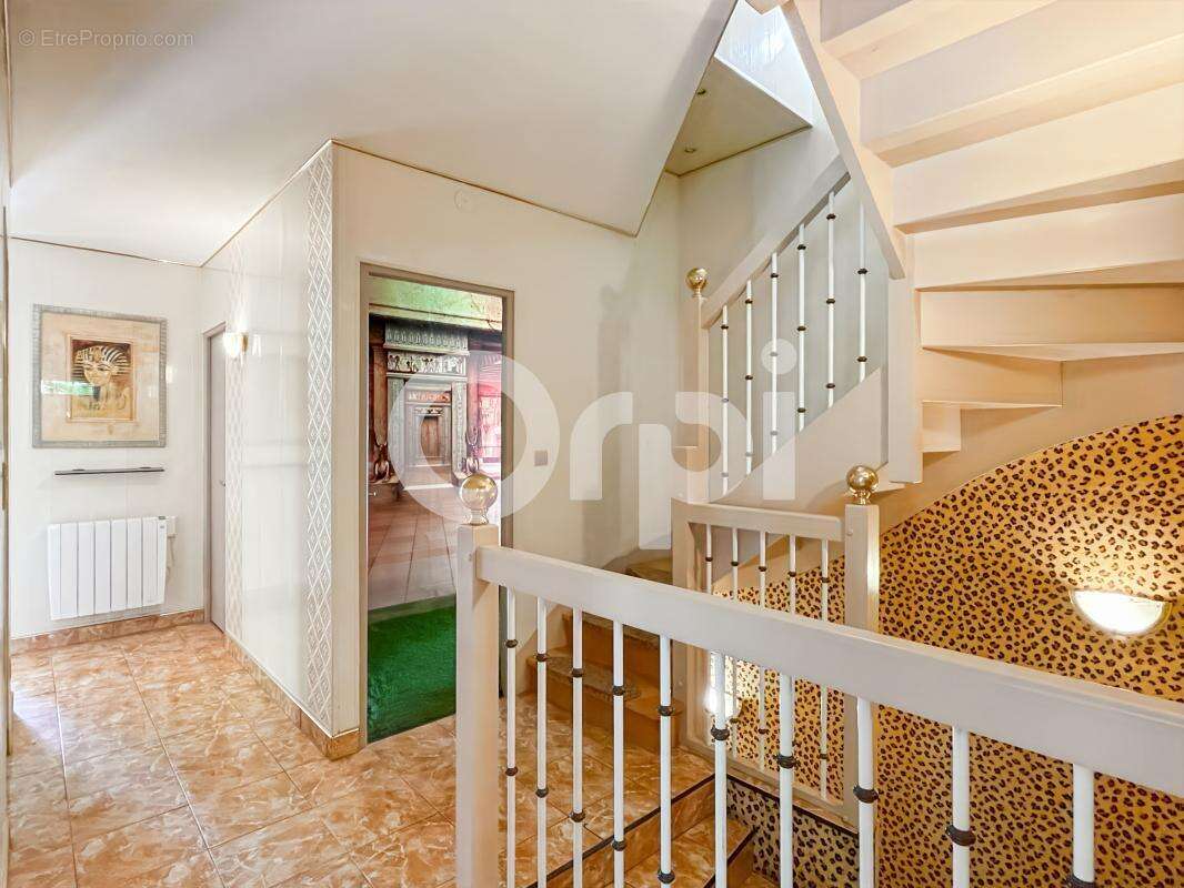 Maison à ARNIERES-SUR-ITON