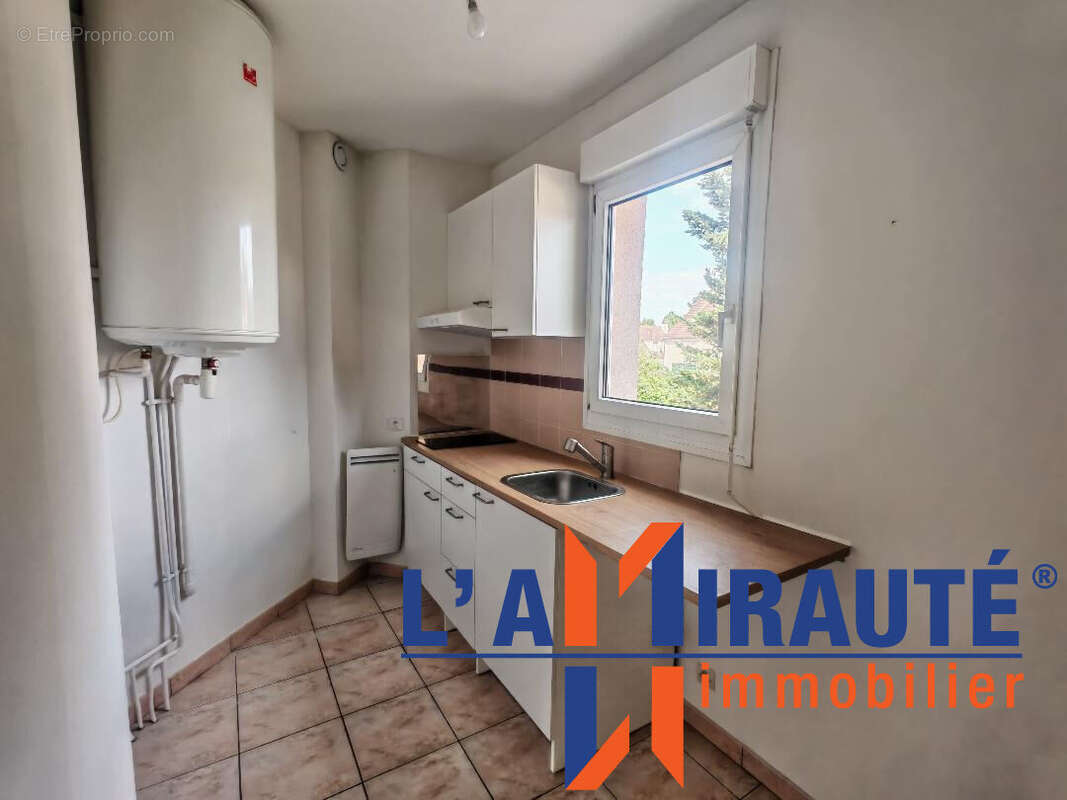 Appartement à SARTROUVILLE