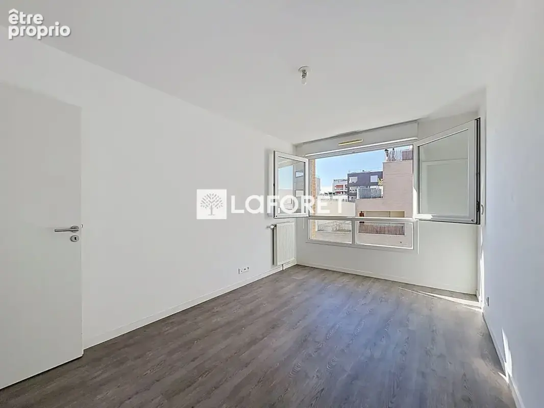Appartement Romainville 4 pièce(s) 100 m2 - photo 9