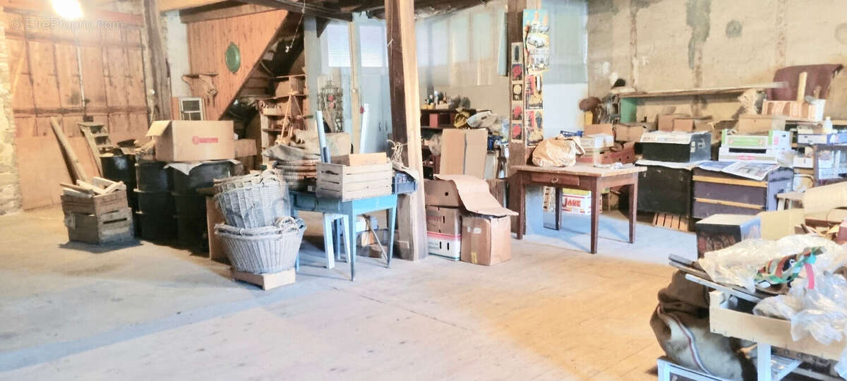 Maison à OLLIERGUES