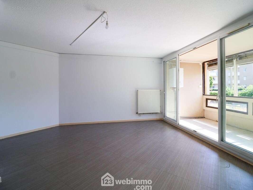 Appartement à MARSEILLE-9E