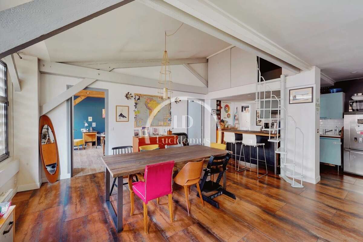 Appartement à PARIS-18E