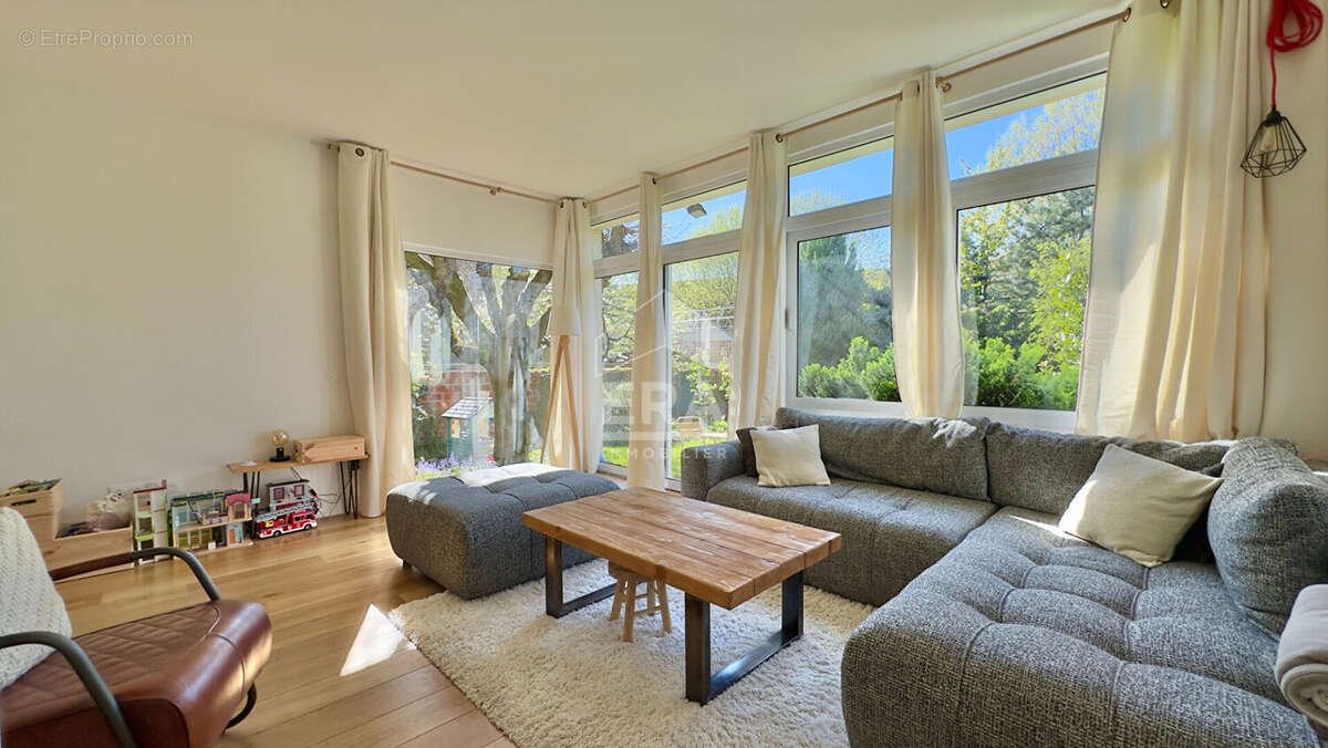 Maison à JUVISY-SUR-ORGE