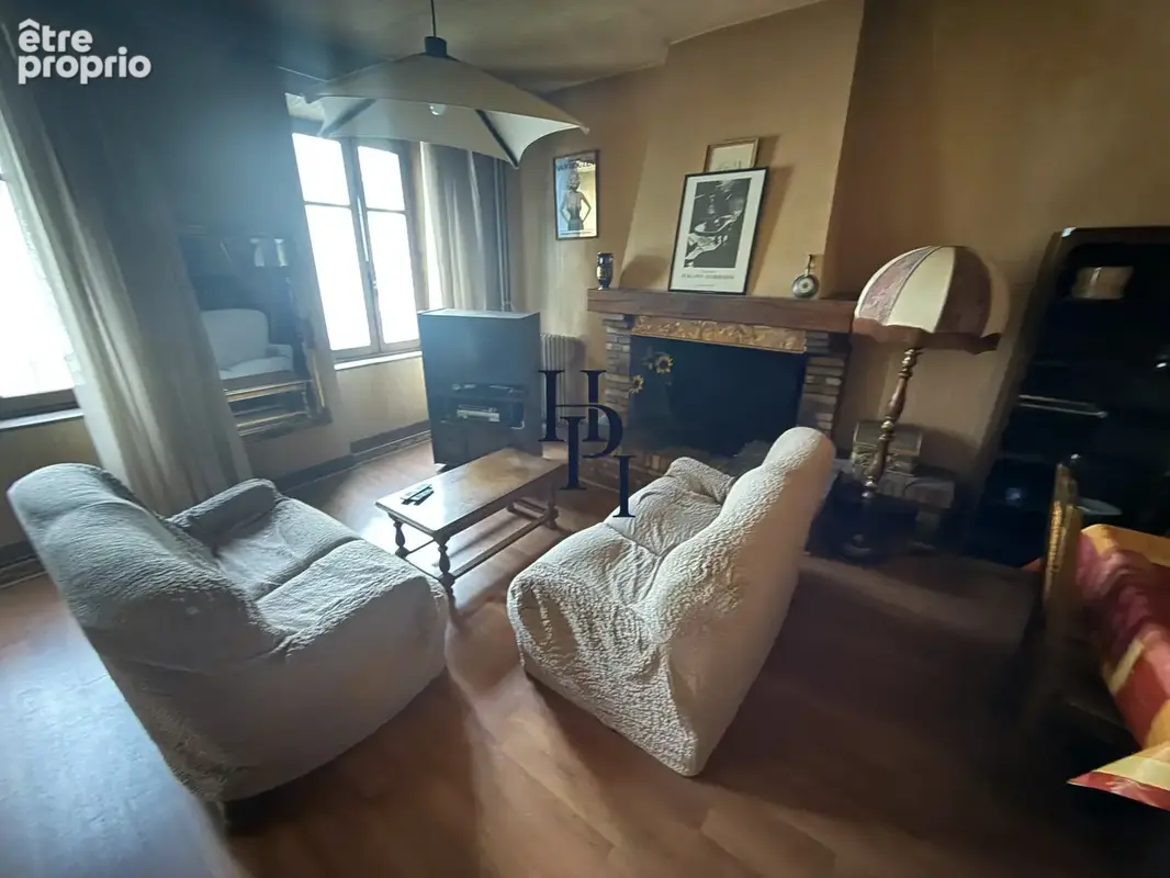 Vente immeuble avec fonds de commerce et deux appartements Lacaune - photo 10