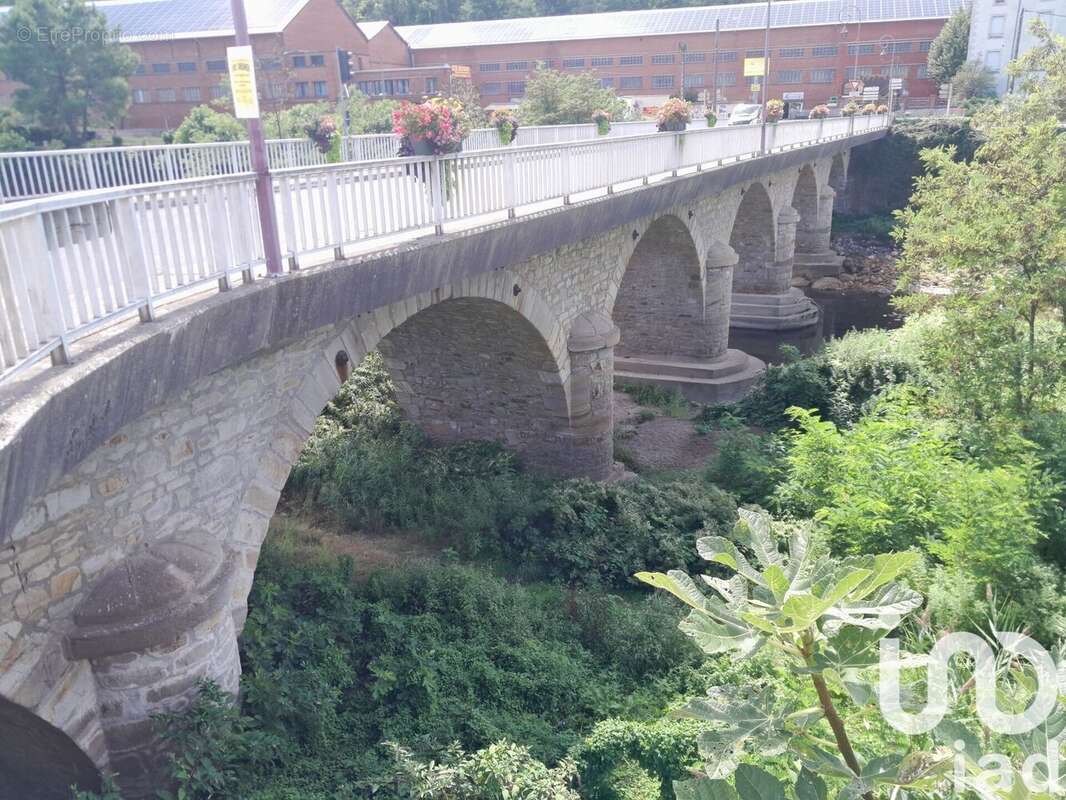 Photo 2 - Maison à BESSEGES