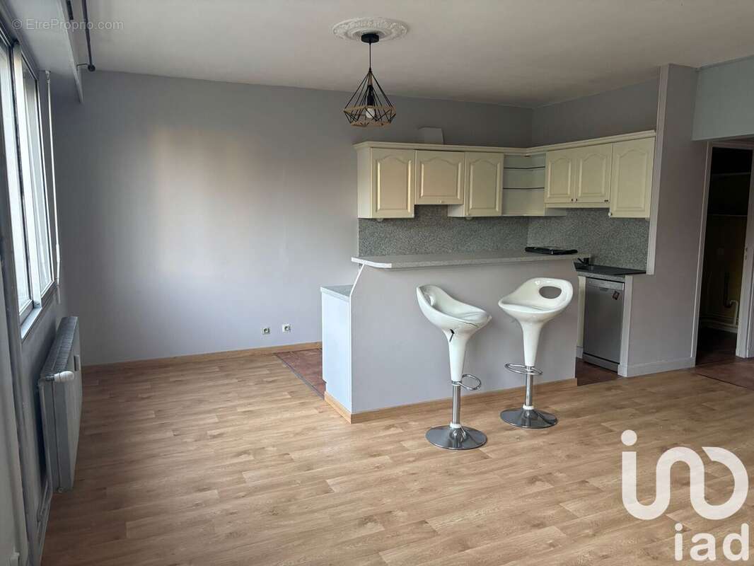 Photo 3 - Appartement à MONTCEAU-LES-MINES