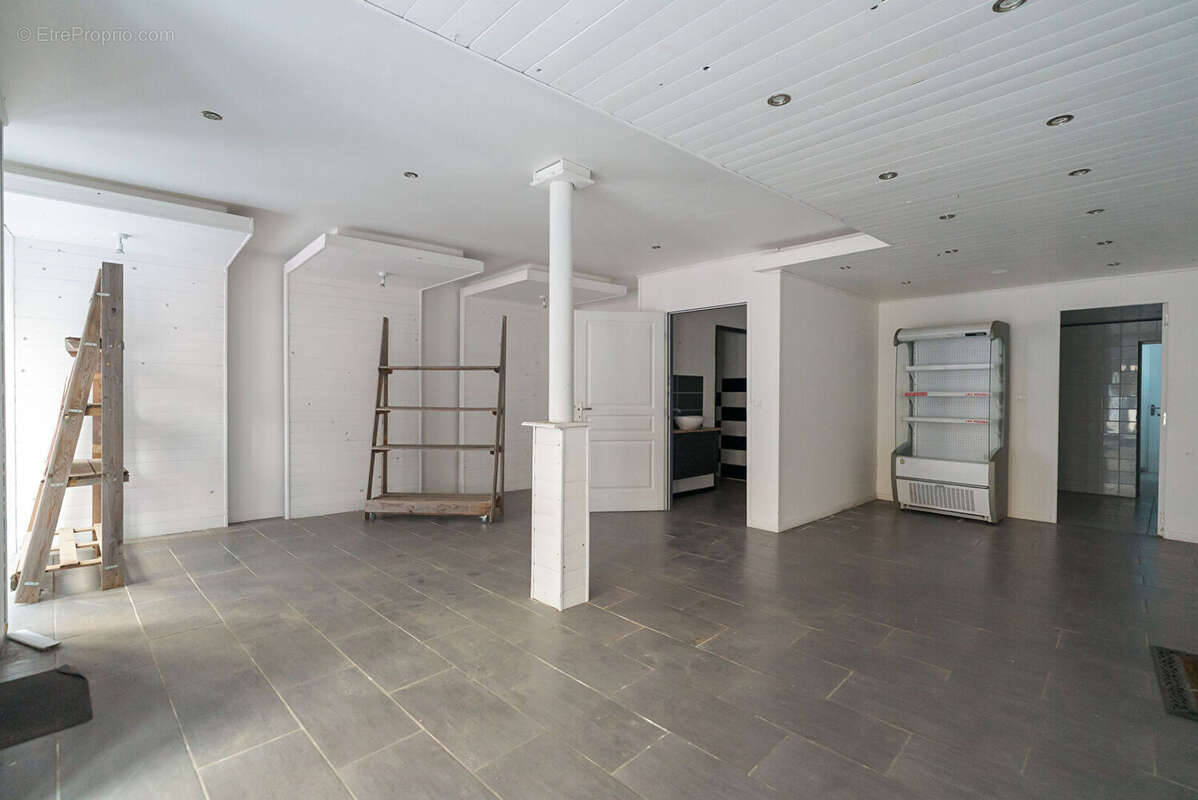 Commerce à CARCASSONNE