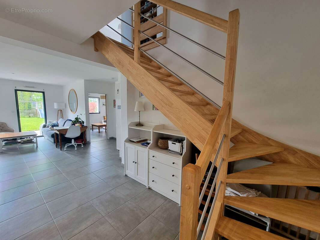 Maison à SAINT-ERBLON