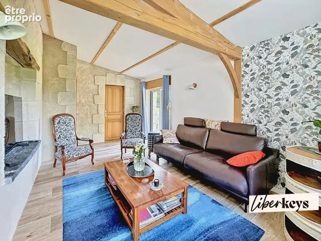 Belle opportunité, Longère totalement rénovée – 185 m² + dépendances – En campagne dans un cadre privilégié - photo 4