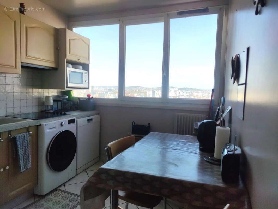 Appartement à COLOMBES