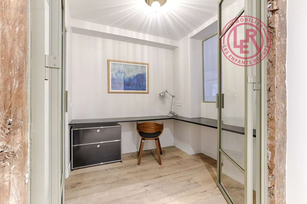 Appartement à PARIS-3E
