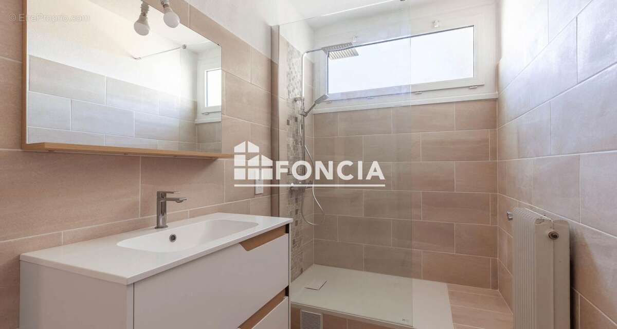 Appartement à MARIGNANE