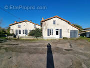 Maison à LES FORGES