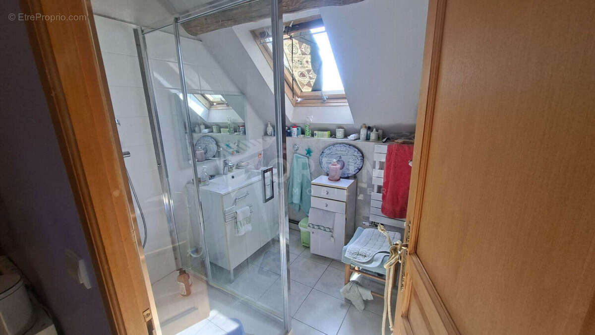 Maison pleine de charme et d'authenticité au coeur du village ! - photo 9