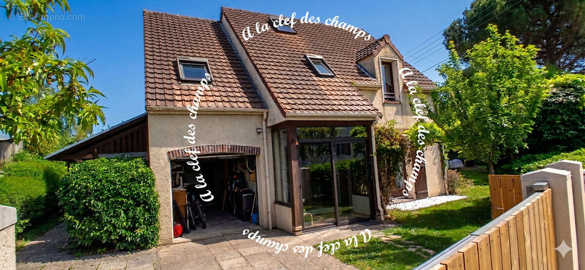 Maison à BURES-SUR-YVETTE