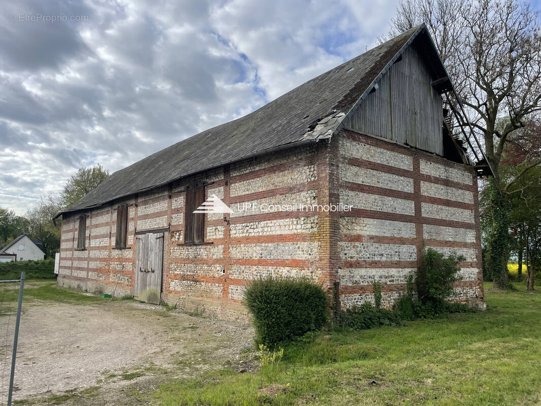 Terrain à LA FRENAYE