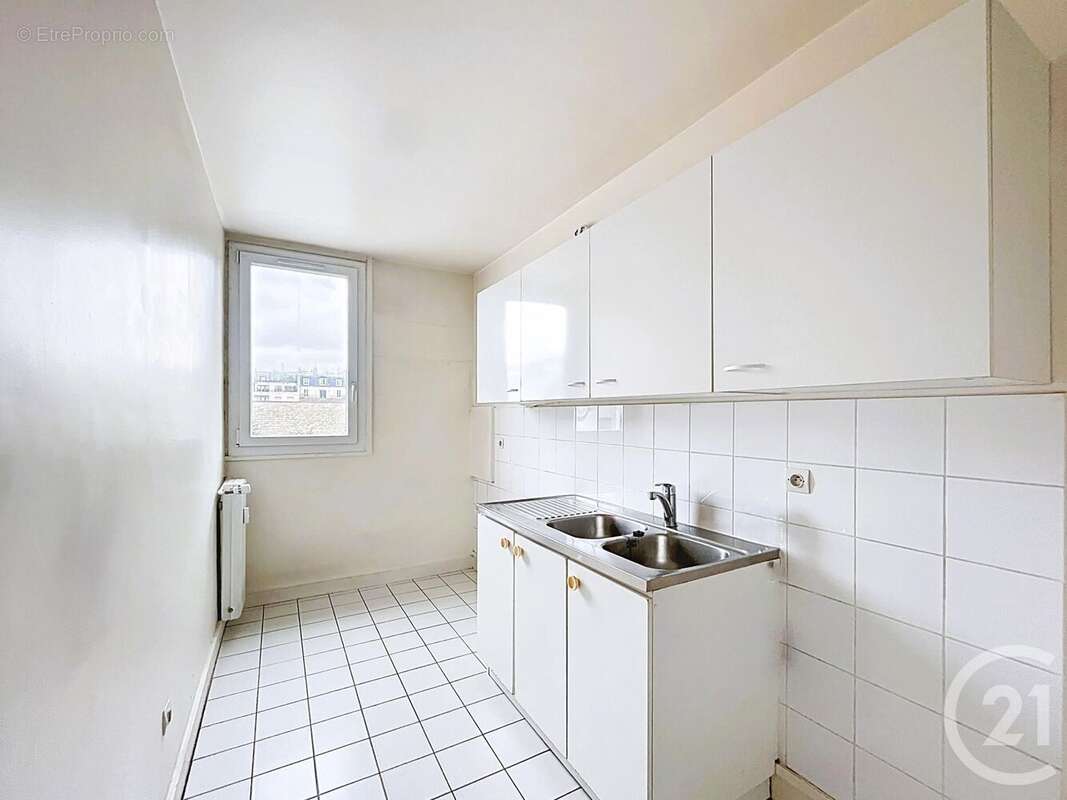 Appartement à PARIS-14E