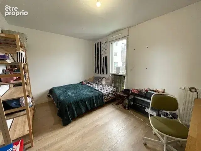 Appartement 64 m² à Saint-Jacques-De-La-Lande  - photo 9