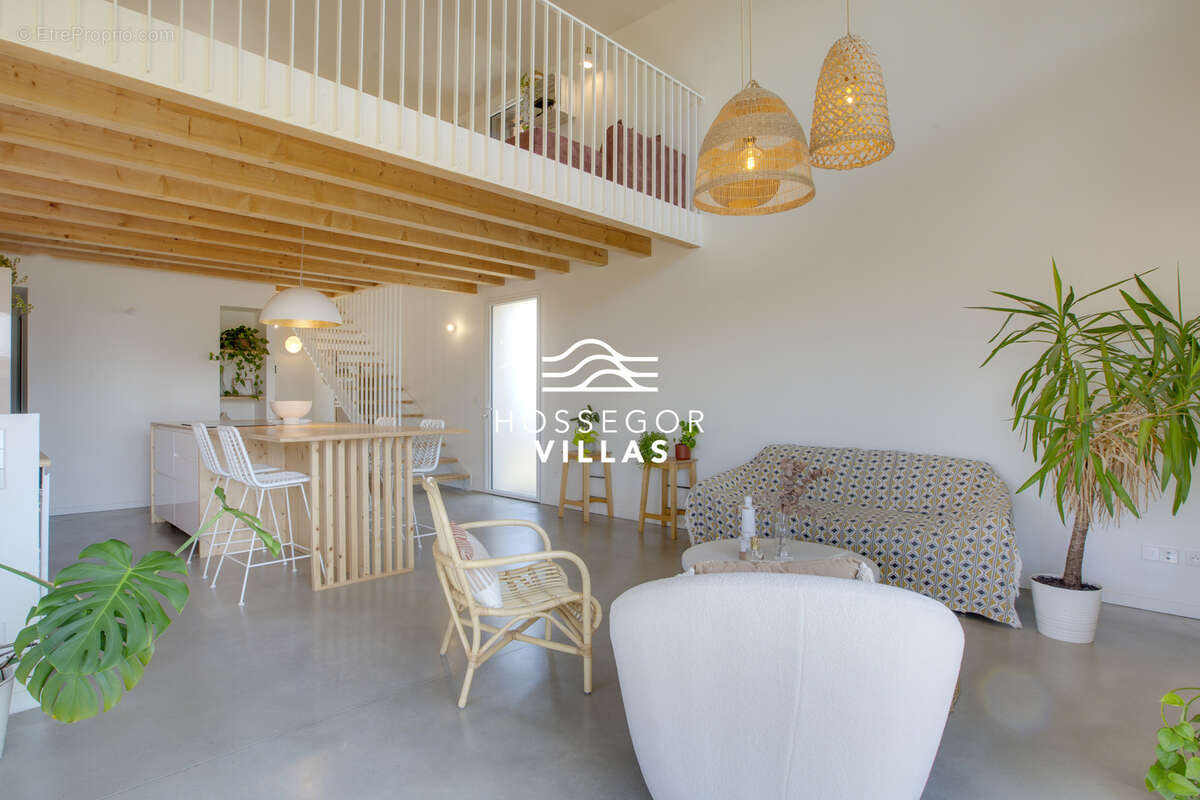 Maison à SAUBION