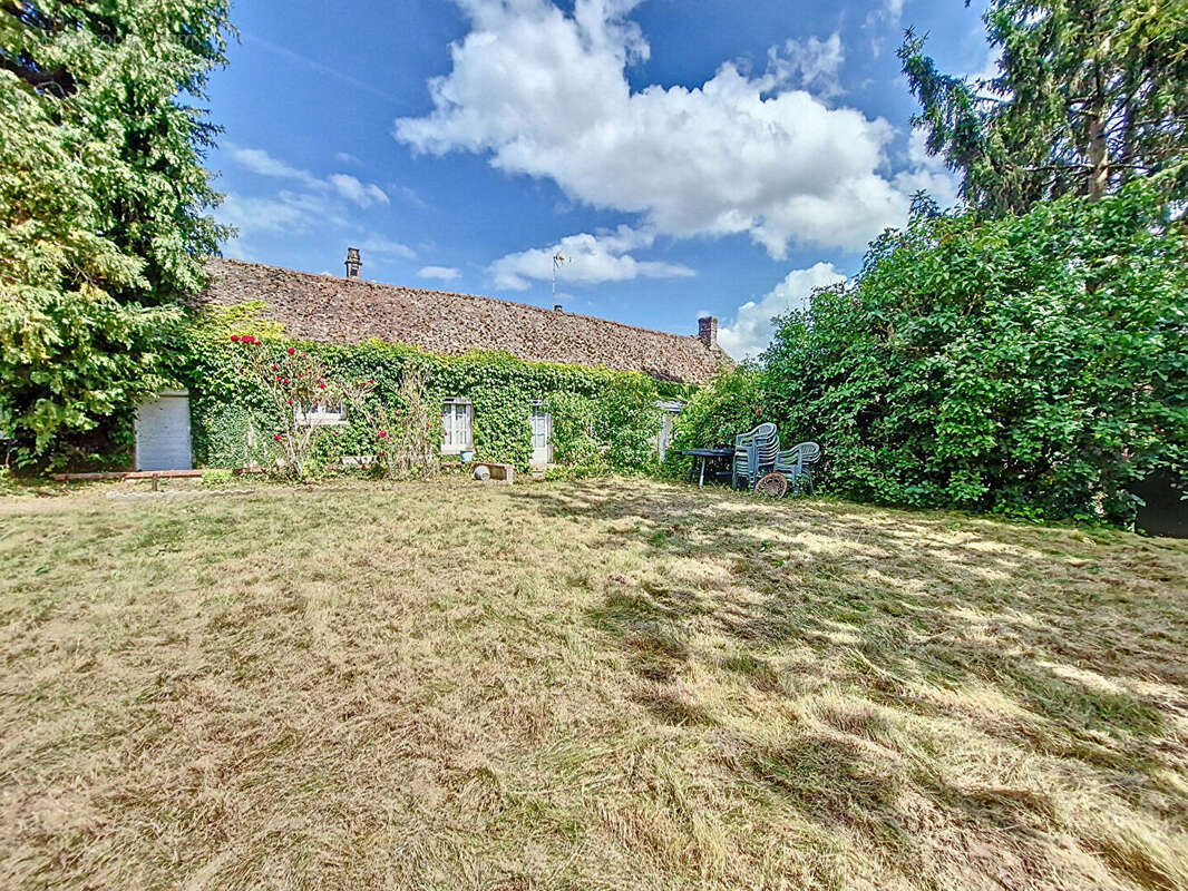 Maison à ETREPAGNY