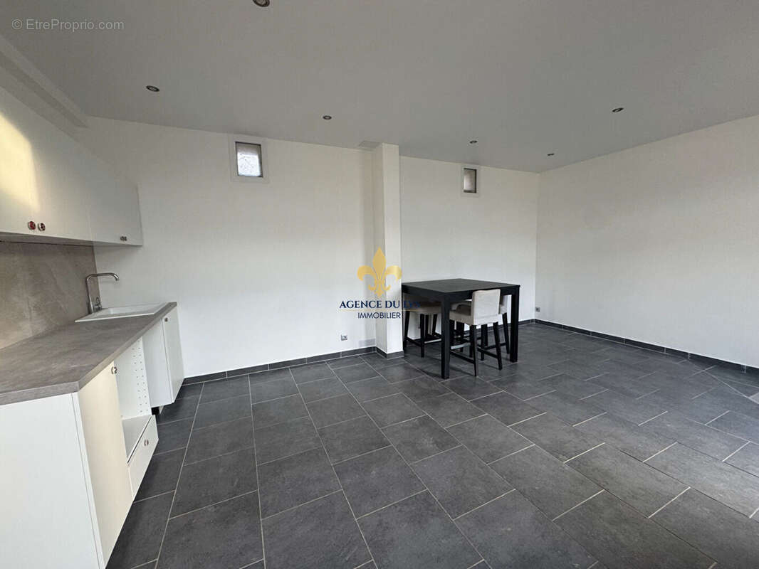 Appartement à LAMORLAYE