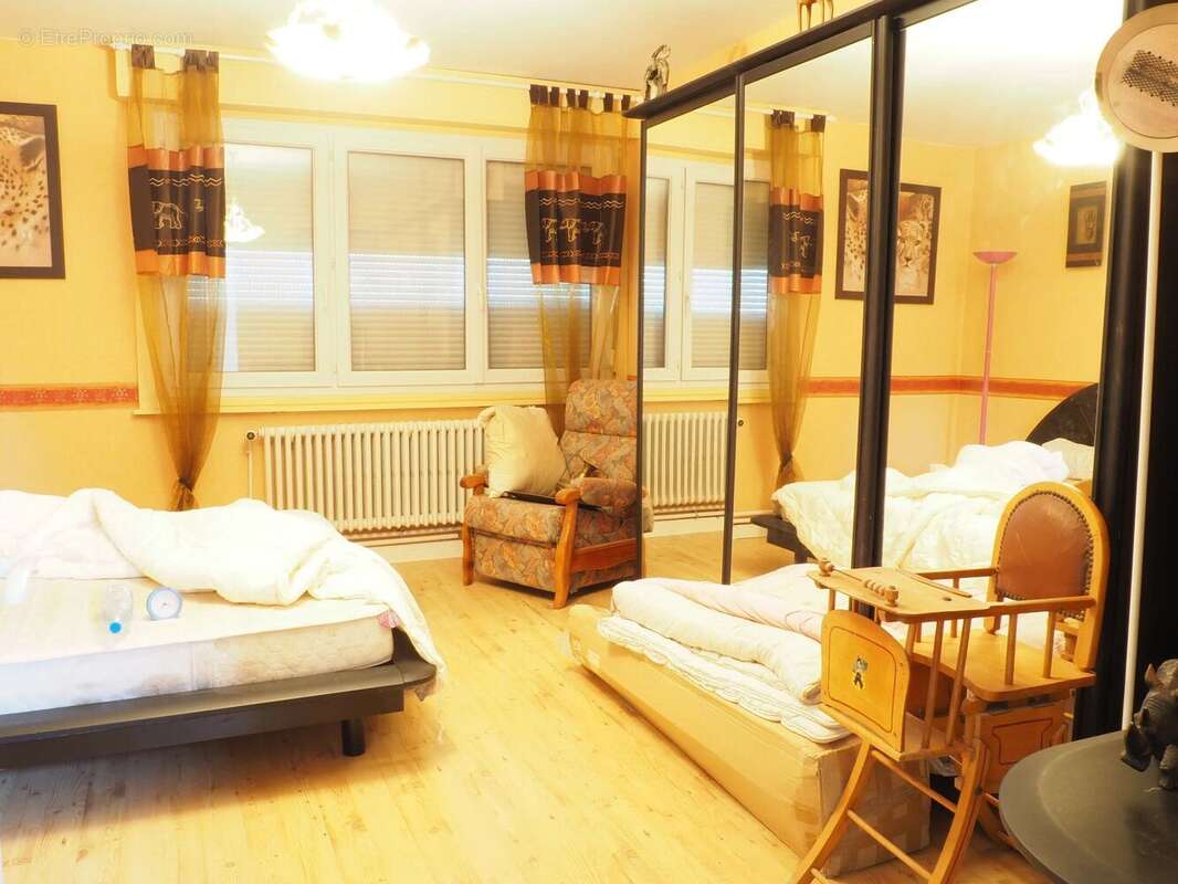 Maison à THUN-SAINT-MARTIN