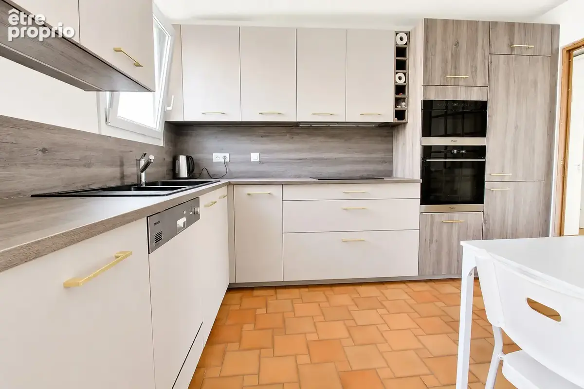 Maison 130 m² à Poissy  - photo 2