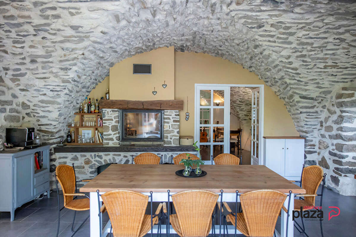 Maison à SAINT-ANDRE-D&#039;EMBRUN