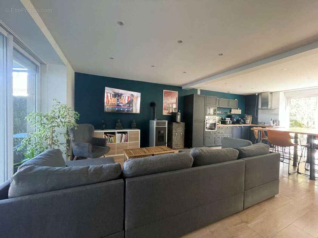 Maison à RIOM-ES-MONTAGNES