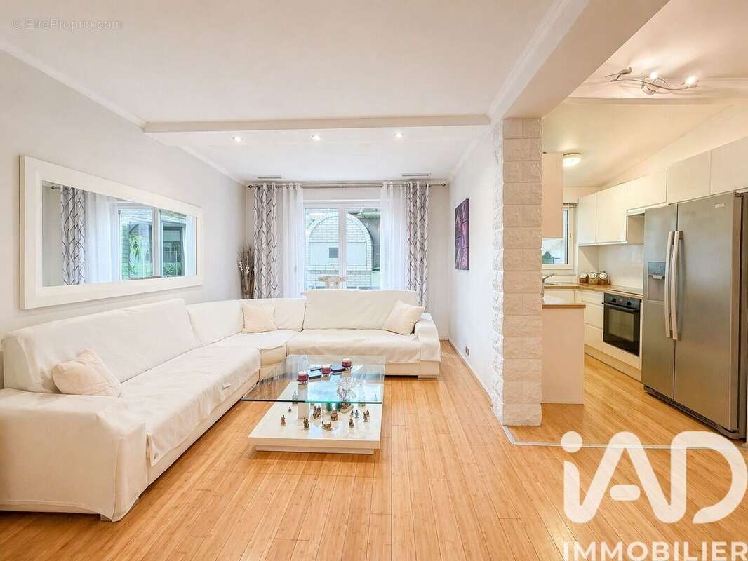 Photo 2 - Maison à LA COURNEUVE