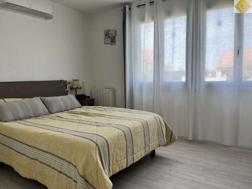 Maison à NEONS-SUR-CREUSE