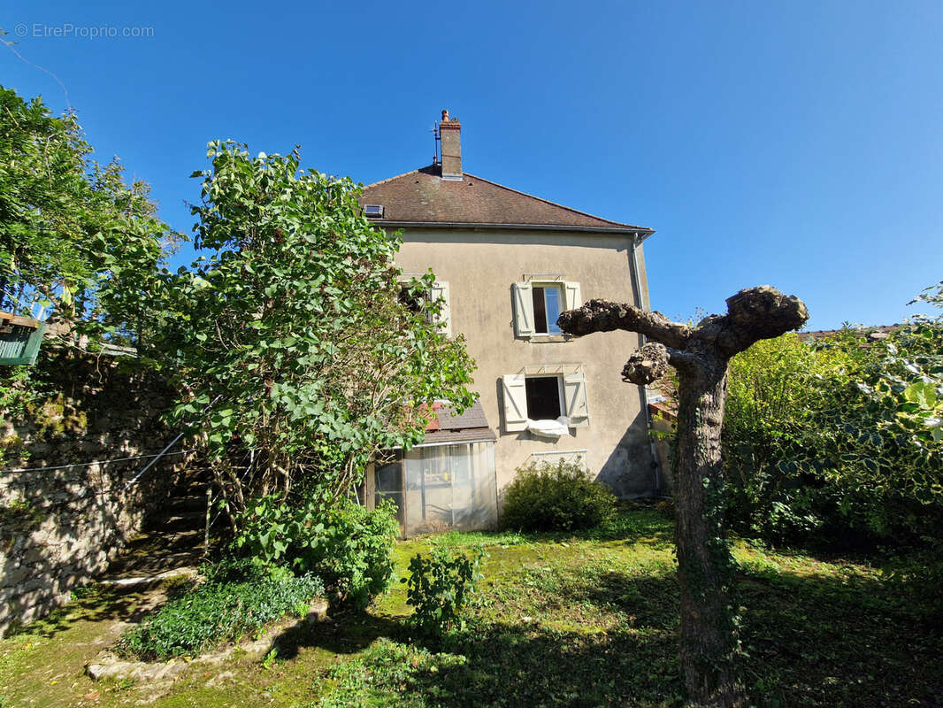 Maison à AUTUN