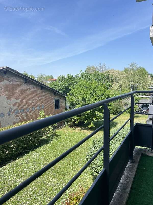 Appartement à PAREMPUYRE