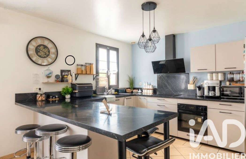 Photo 8 - Appartement à SAINT-HILAIRE-DE-LUSIGNAN