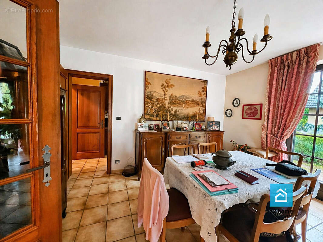 Maison à NIEDERHAUSBERGEN