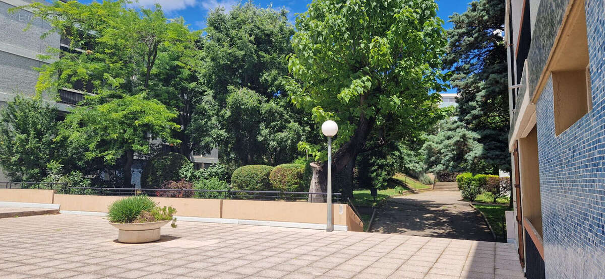 À vendre Appartement T4  A RAFRAICHIR - photo 13