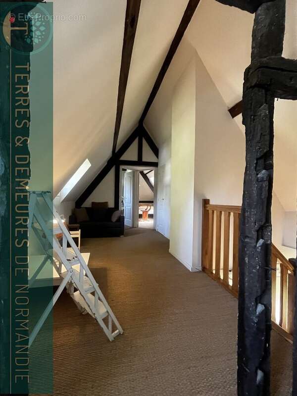 Maison à PONT-L'EVEQUE