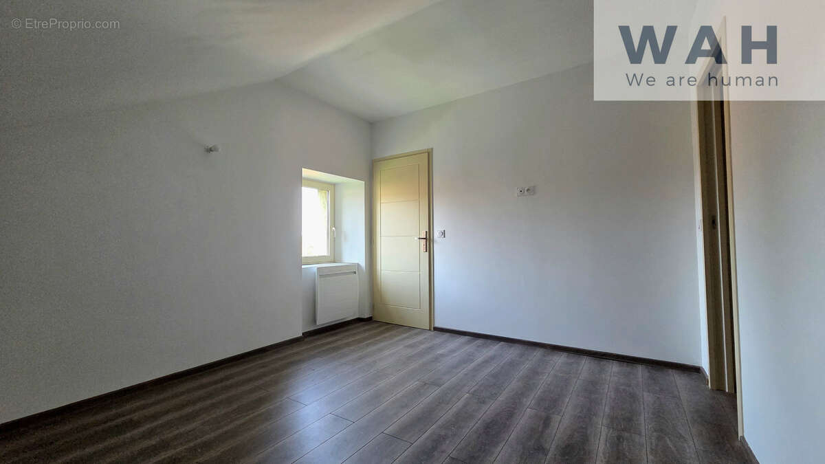 Appartement à SAINT-CERGUES
