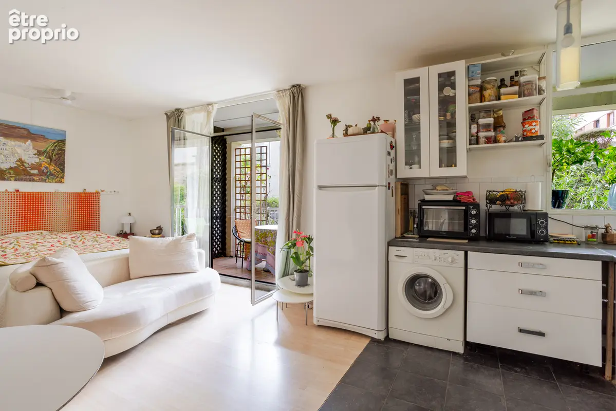 Grand studio 32 m² avec balcon au calme - photo 2