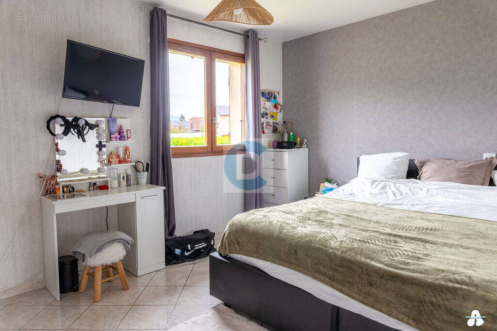 Maison individuelle 200 m2   6 chambres   Terrain 1162 m2   Vue montagnes   Marignier - photo 6