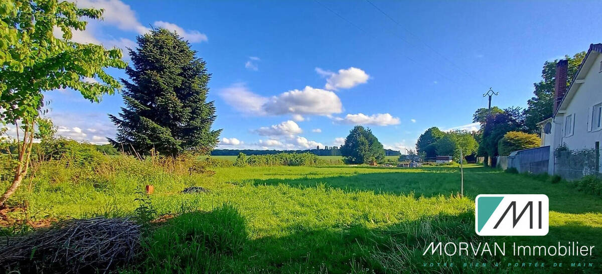 Terrain à LES ESSARTS-LE-ROI