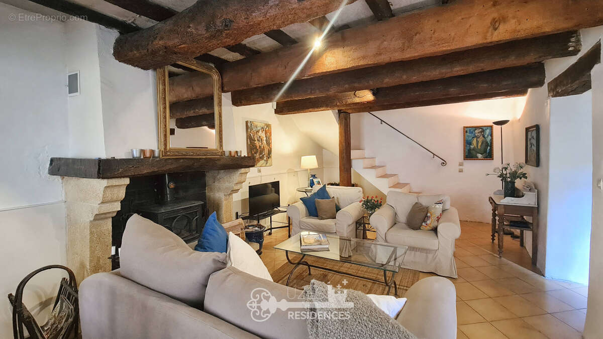 Maison à LA CALMETTE