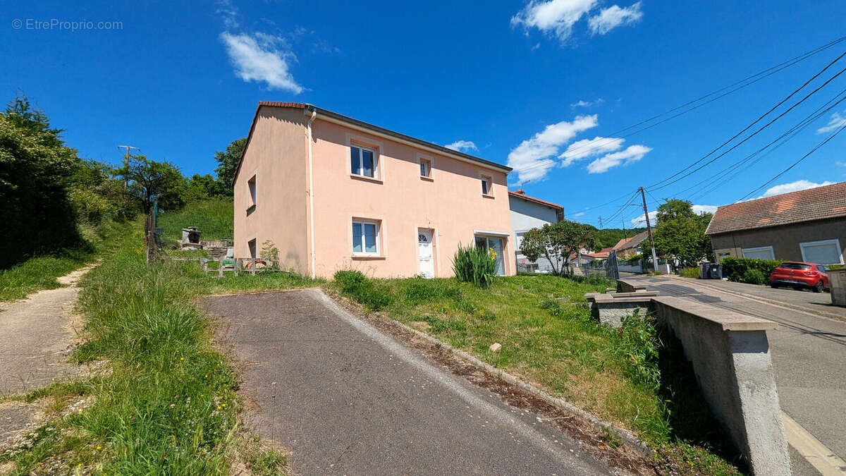Maison à NEUVES-MAISONS
