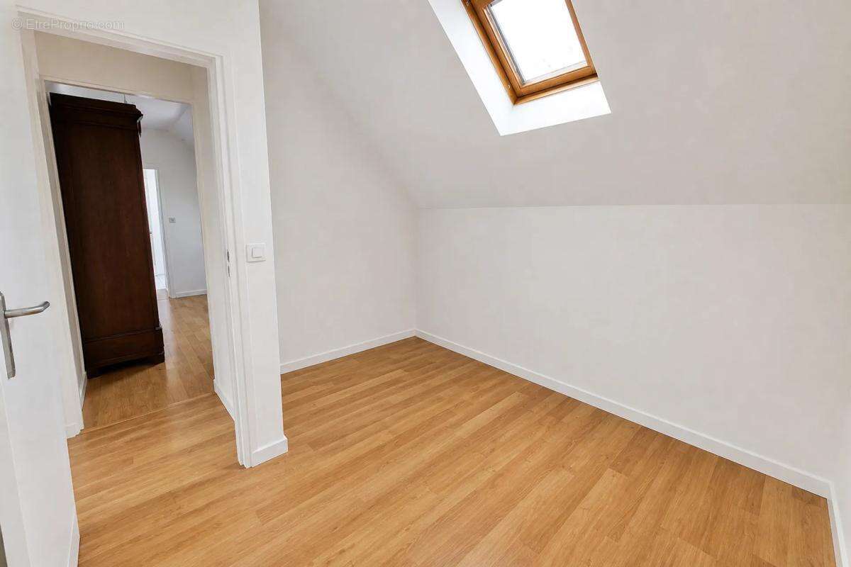 Maison de 5 pièces de 99 m² à Bourdenay - photo 9