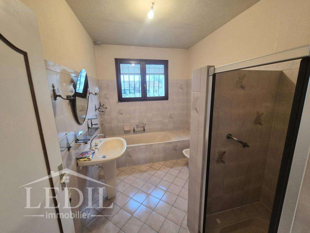 Maison à LE PASSAGE