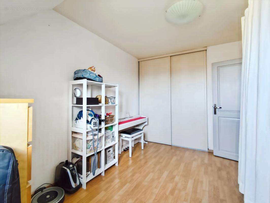 Maison à VERNEUIL-SUR-SEINE